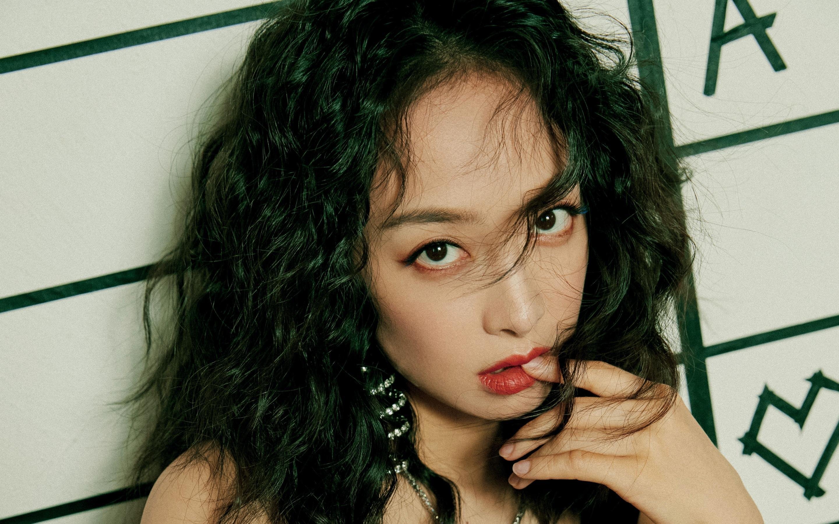 莱斯特城后卫在英超赛场表现优秀，英超球队莱斯特城外号