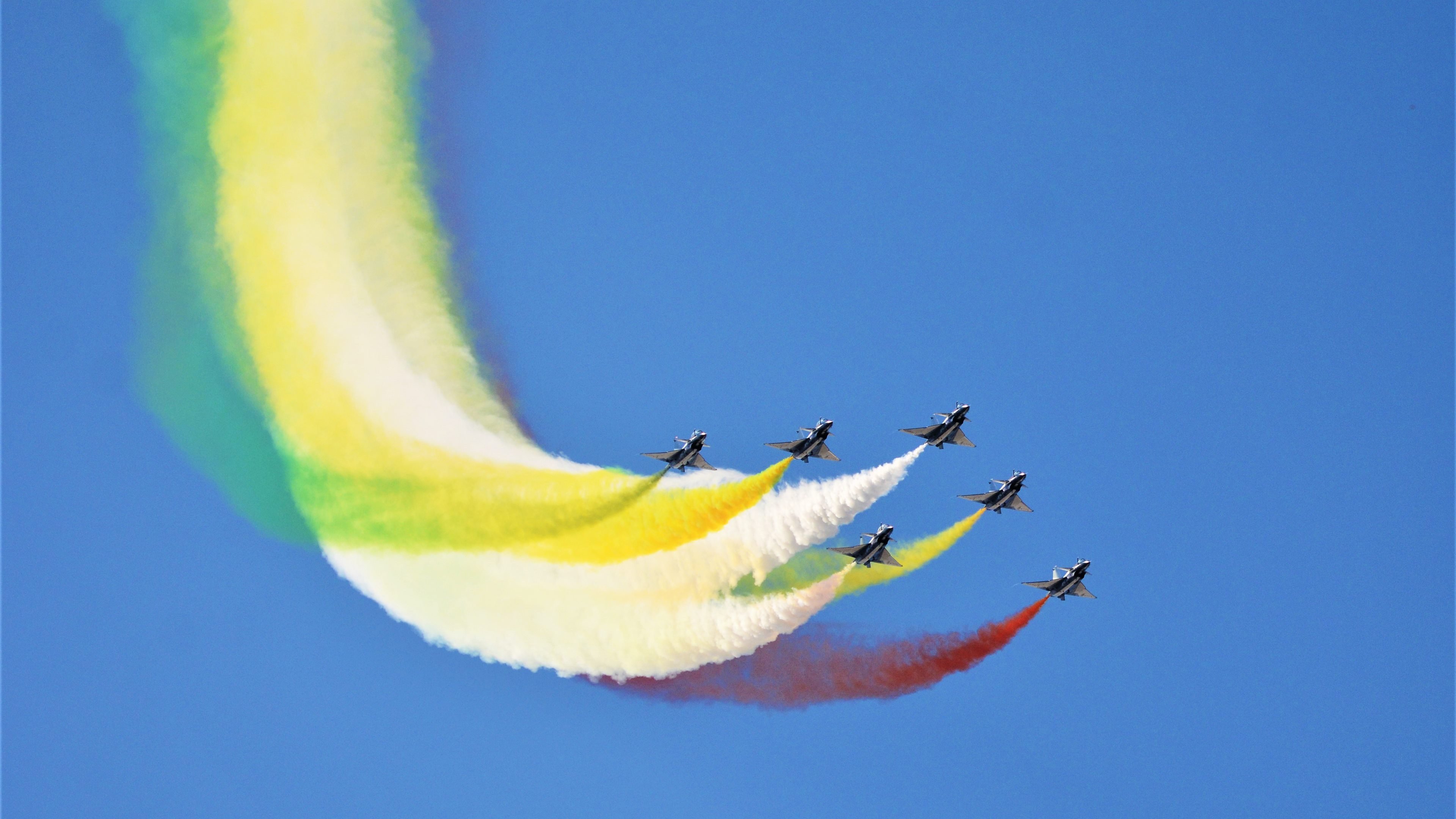 雄鹿队主帅公布封闭训练 训练秘籍曝光，雄鹿队赶紧换教练