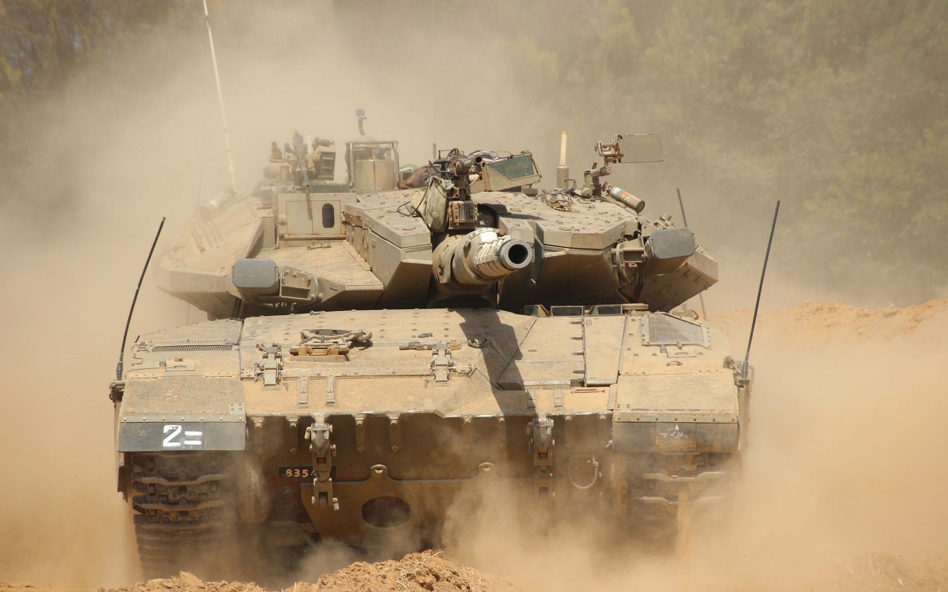 五大联赛中场能否胜过边路冲击效能,五大联赛主场优势