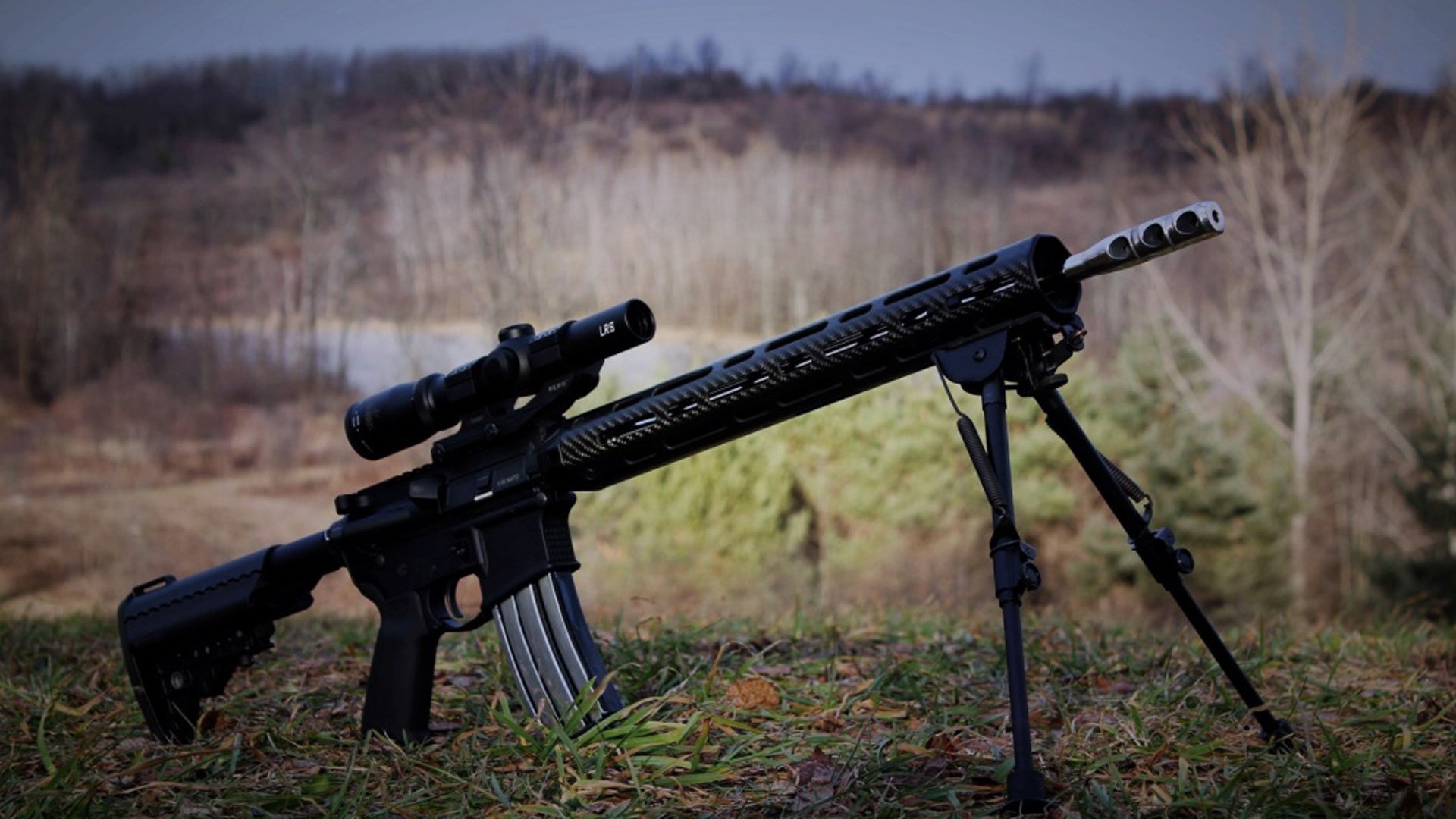 边路球员助攻效率是否比中路穿插更具威胁，边路足球是什么意思