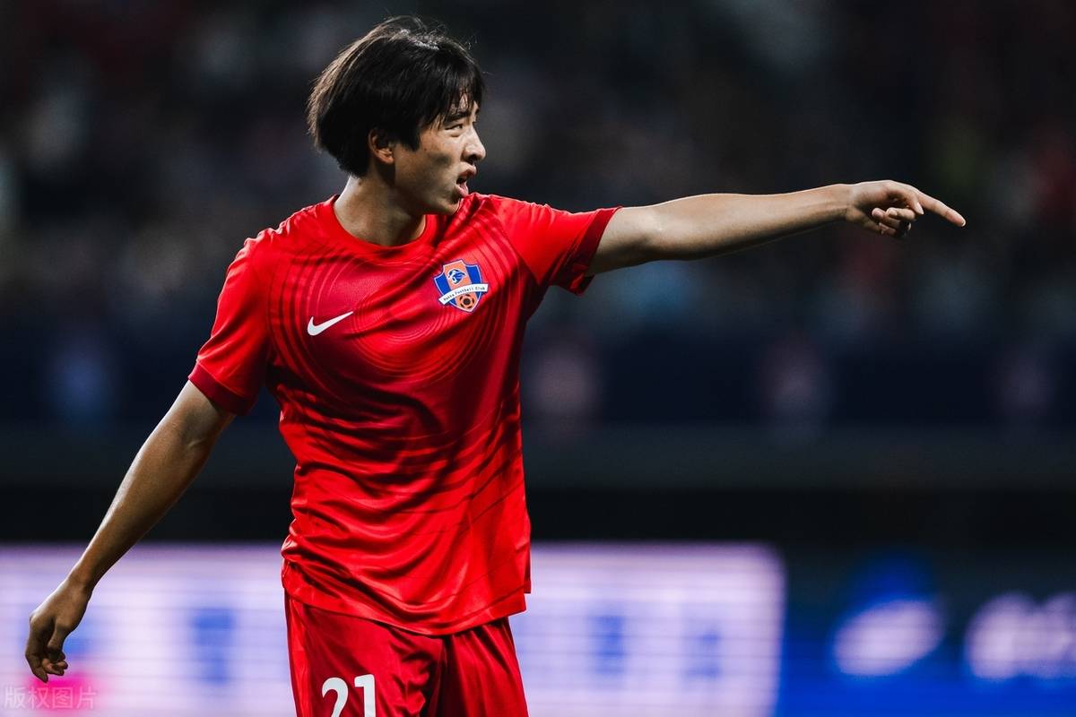 开云体育:中国足球留洋球员：在欧洲联赛获得出场机会，展现中国球员风采的简单介绍