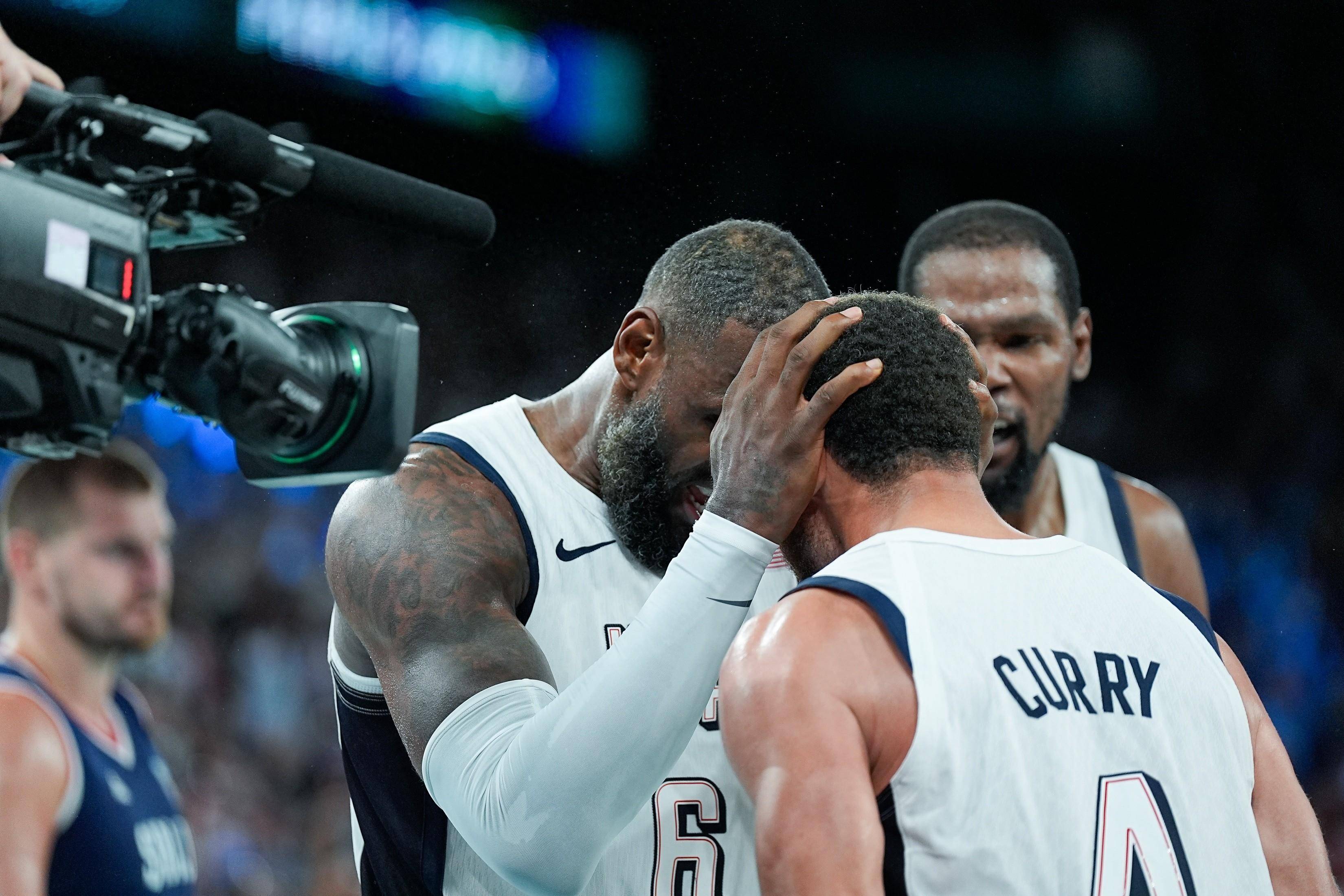 包含开云体育：CBA球队的退役球衣仪式：致敬传奇，感恩奉献的词条